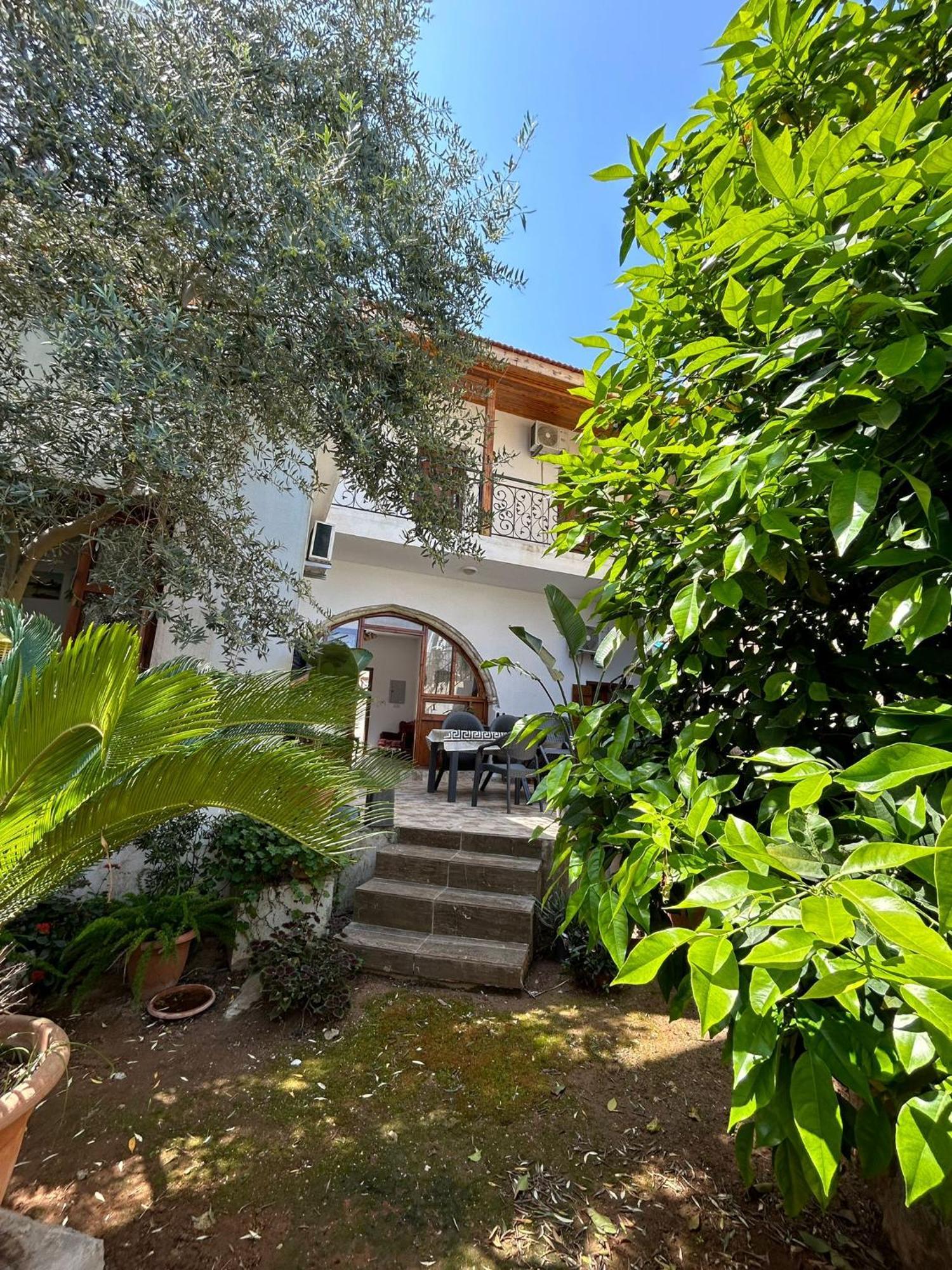 Magic Moon Guest House Famagusta  Exterior photo